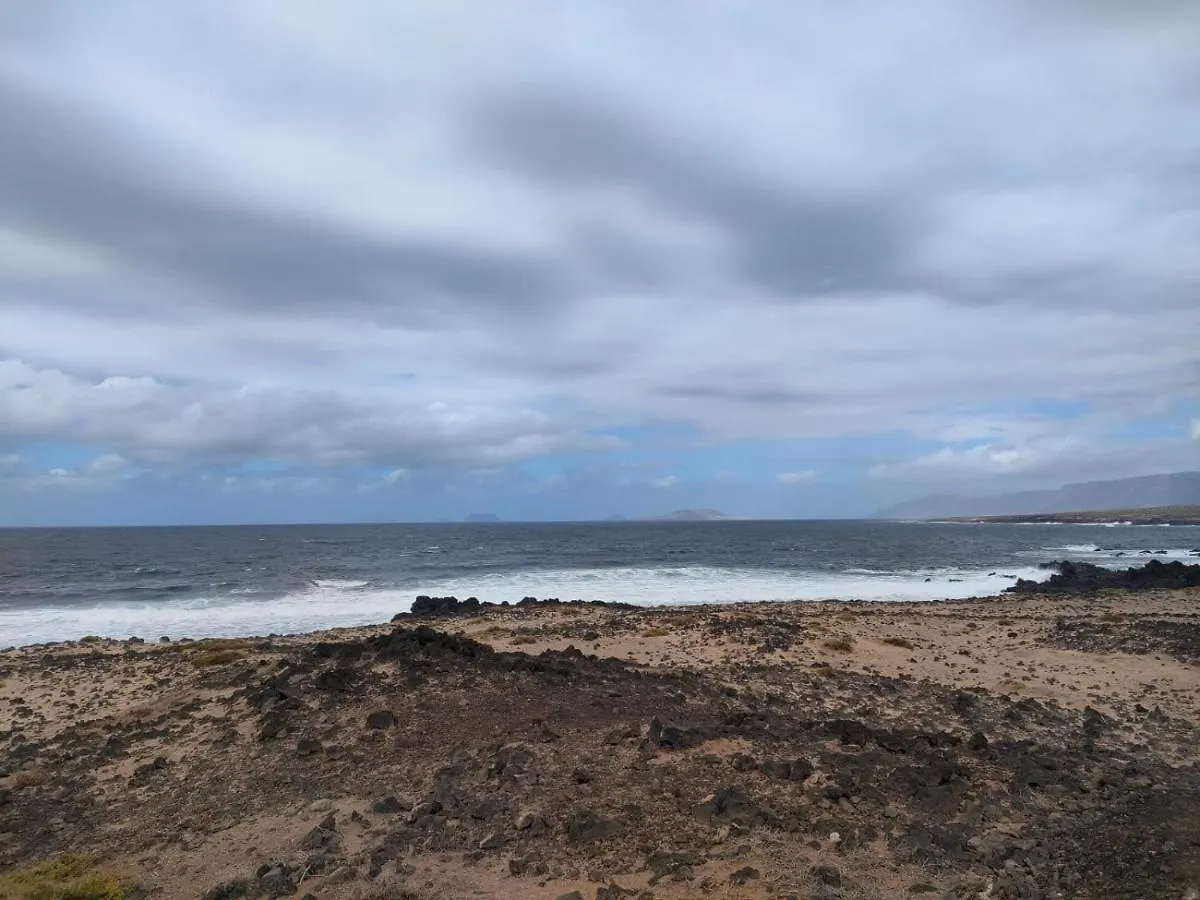 Eslanzarote Los Alisios House, Super Wifi, Sea Views Apartment Caleta de Caballo